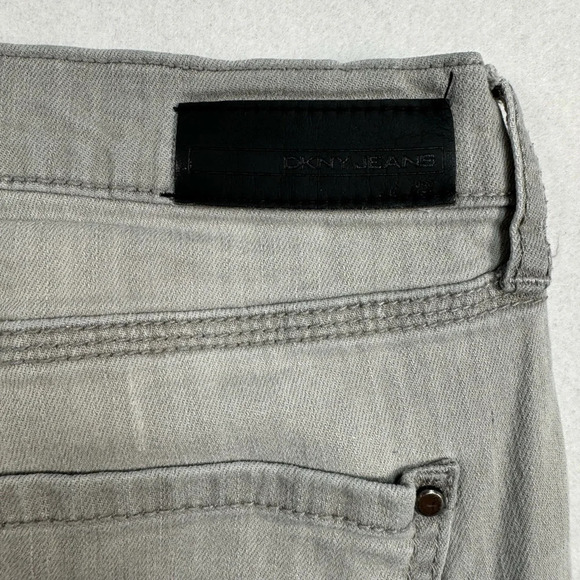 Dkny City Skinny Jeans Womens Size 2 Gray Wash Mid Rise Zipper Stretch - Picture 15 of 16